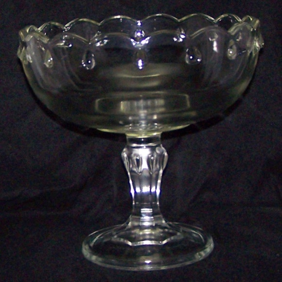 VTG Indiana Glass Scalloped Teardrop Pedestal Bowl - Picture 1 of 6